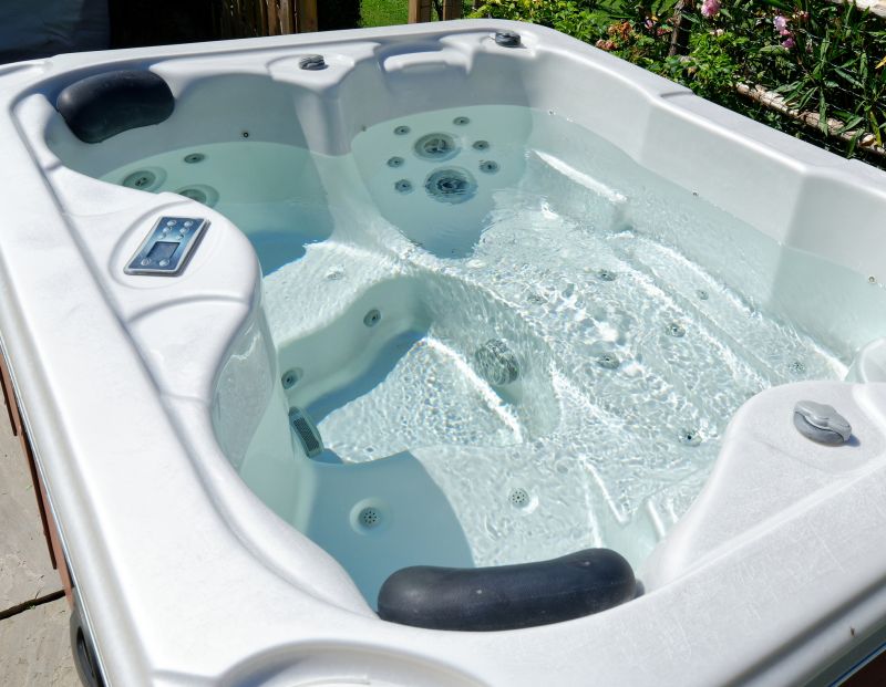 Spa-Style Whirlpool Tub